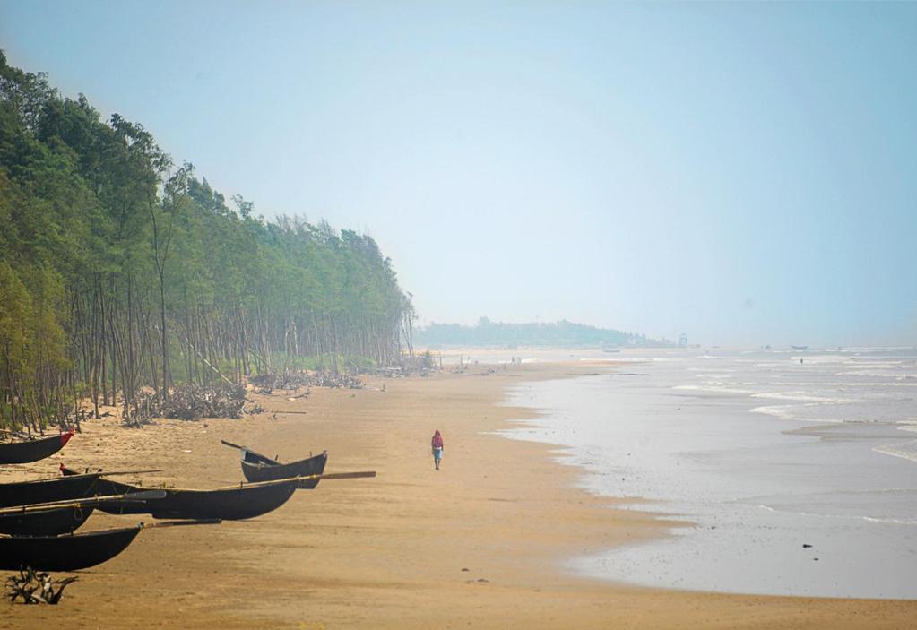 Sea Queen Uttara Resort Tajpur Buitenkant foto